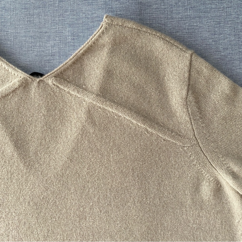 The Row | 100% Cashmere Mio Oversized V Neck Beige A-line Shape Sweater - Picture 12 of 17